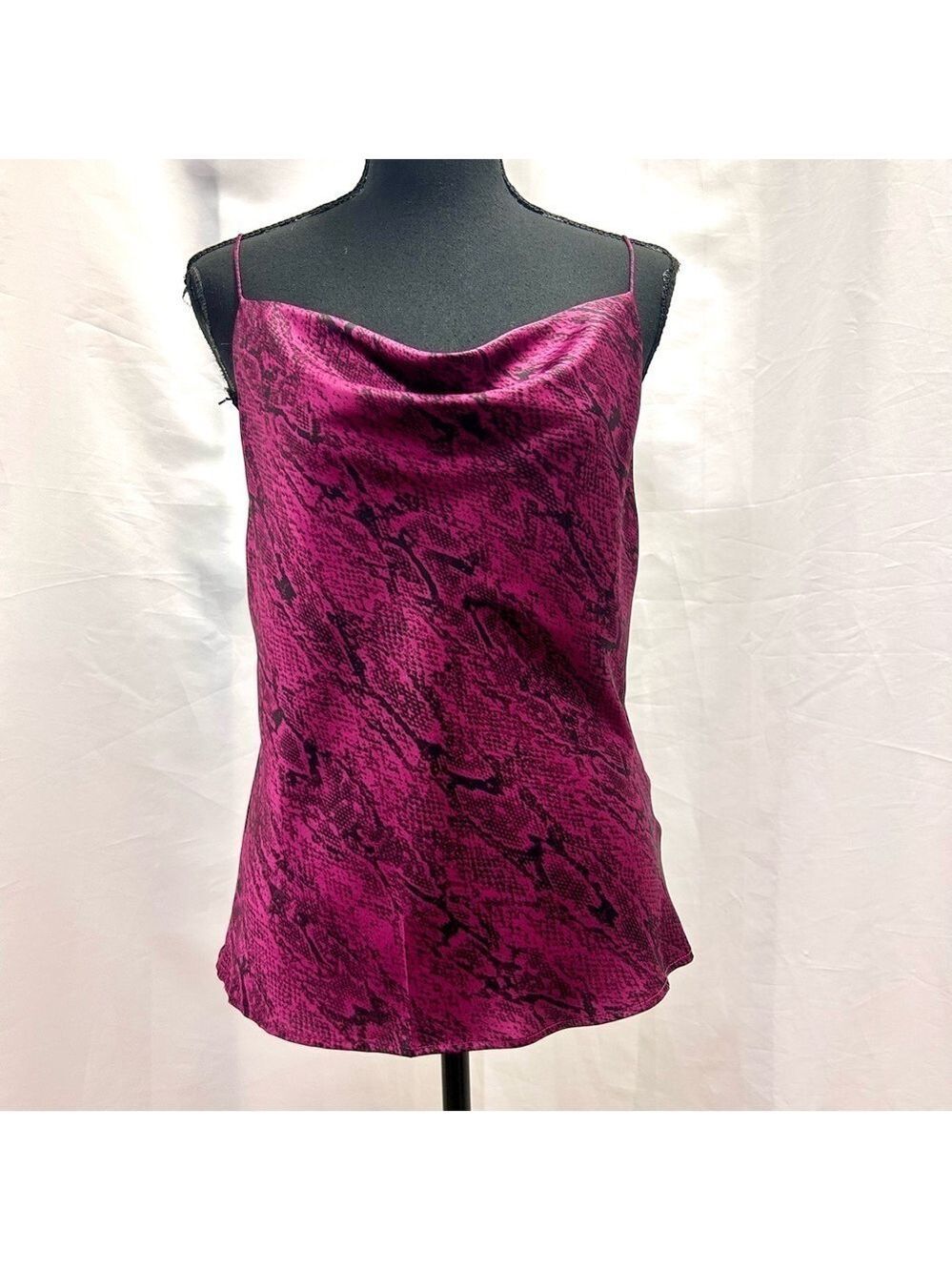 Dynamite animal snake print satin effect V-neck camisole blouse top Sz S NWOT